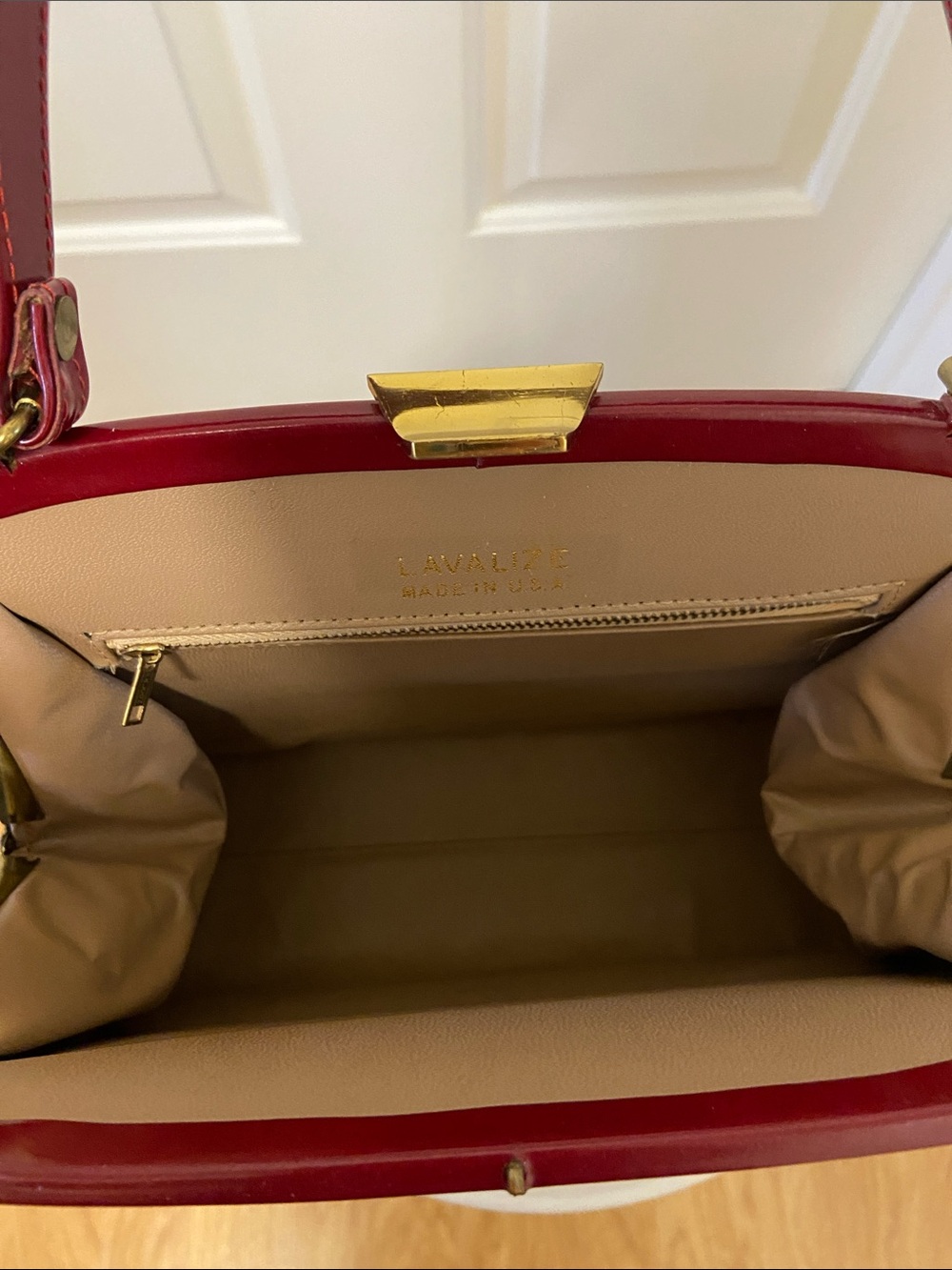 Structured Red Top-Handle Satchel - Picture 6 of 7